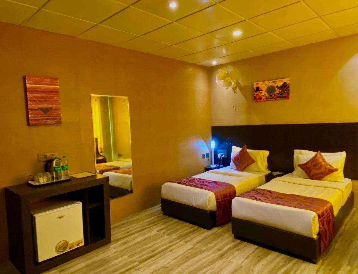 Ace Prime Hotel نويدا الكبرى المظهر الخارجي الصورة