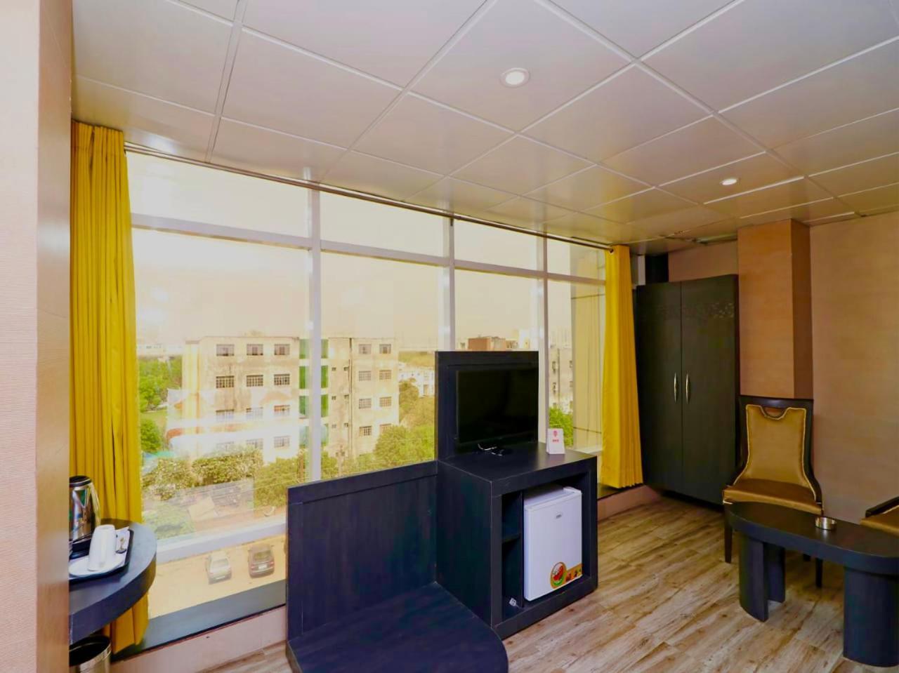 Ace Prime Hotel نويدا الكبرى المظهر الخارجي الصورة