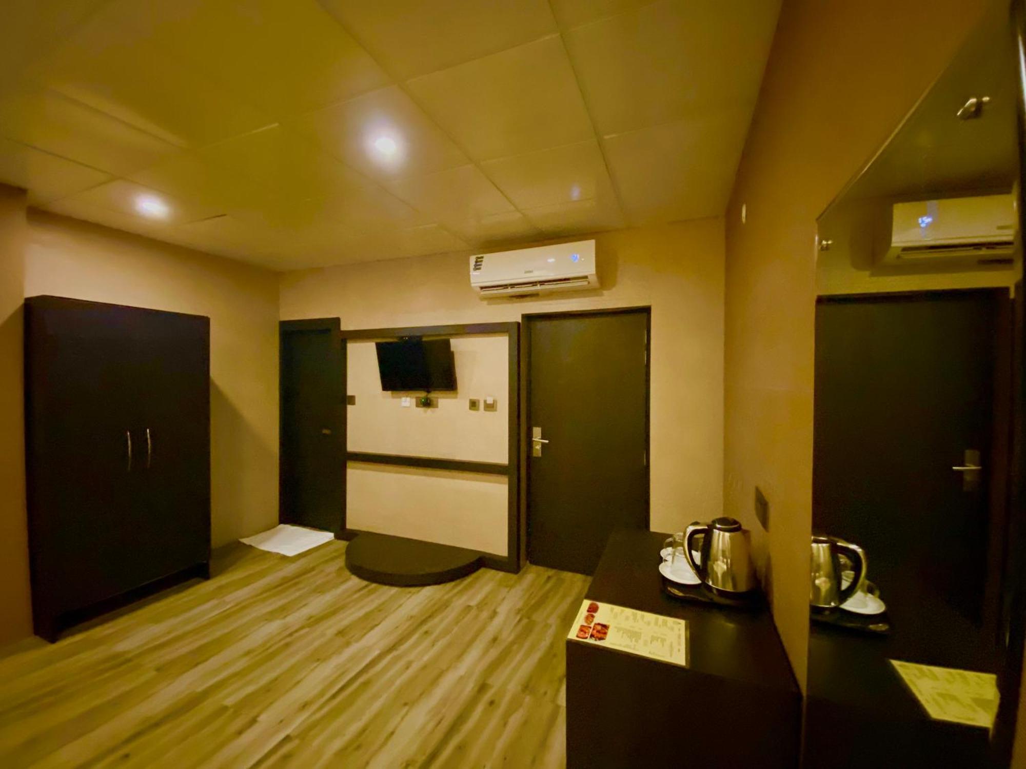 Ace Prime Hotel نويدا الكبرى المظهر الخارجي الصورة