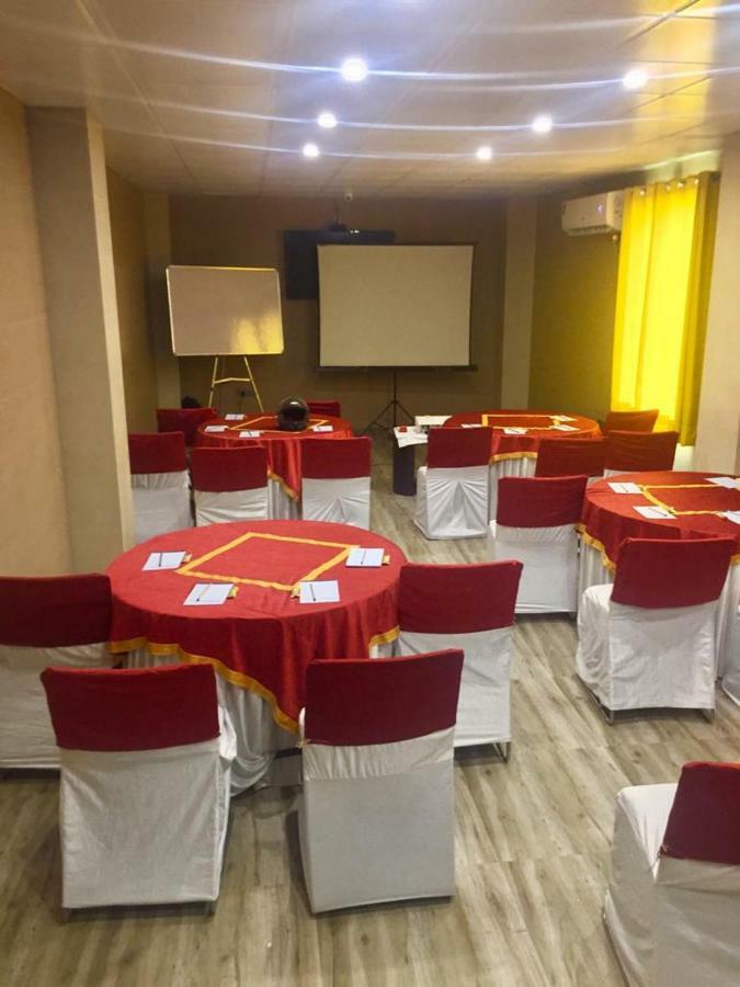 Ace Prime Hotel نويدا الكبرى المظهر الخارجي الصورة