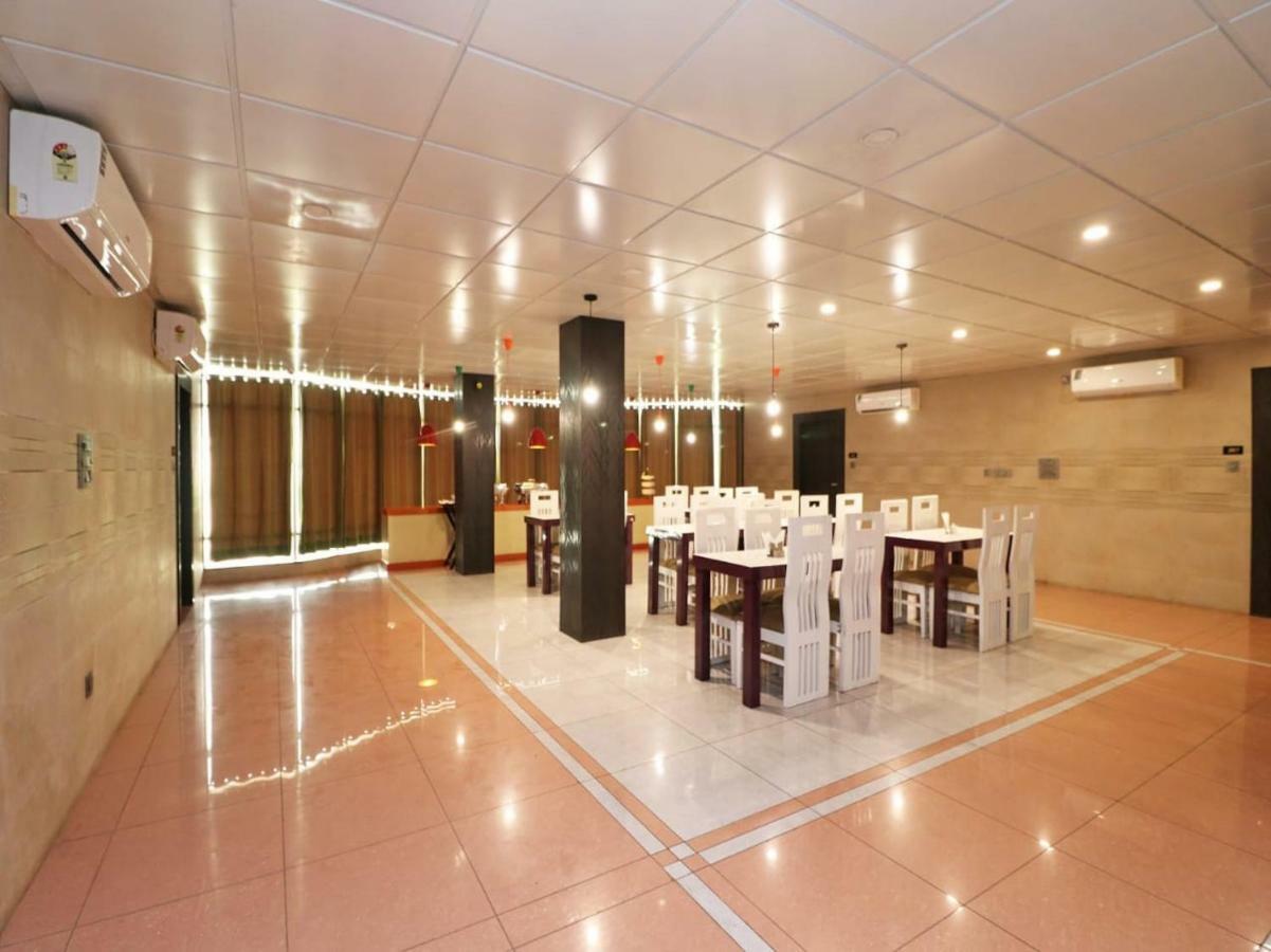 Ace Prime Hotel نويدا الكبرى المظهر الخارجي الصورة